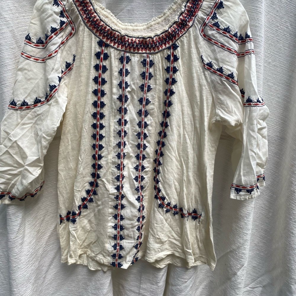 Lucky Brand tee with embroidery